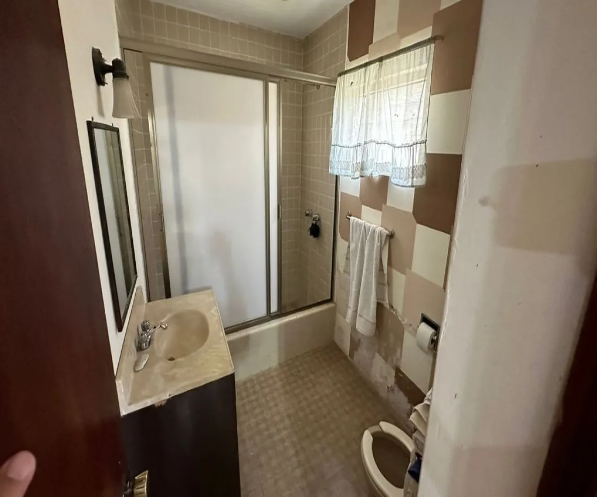 Casa En Venta,Jardines de la Calera,Paseo de Las Malvas 140, Tlajomulco de Zúñiga, Jalisco 45676, 5 Habitaciones,3 Baños,Paseo de Las Malvas,2,pxN0N1Y