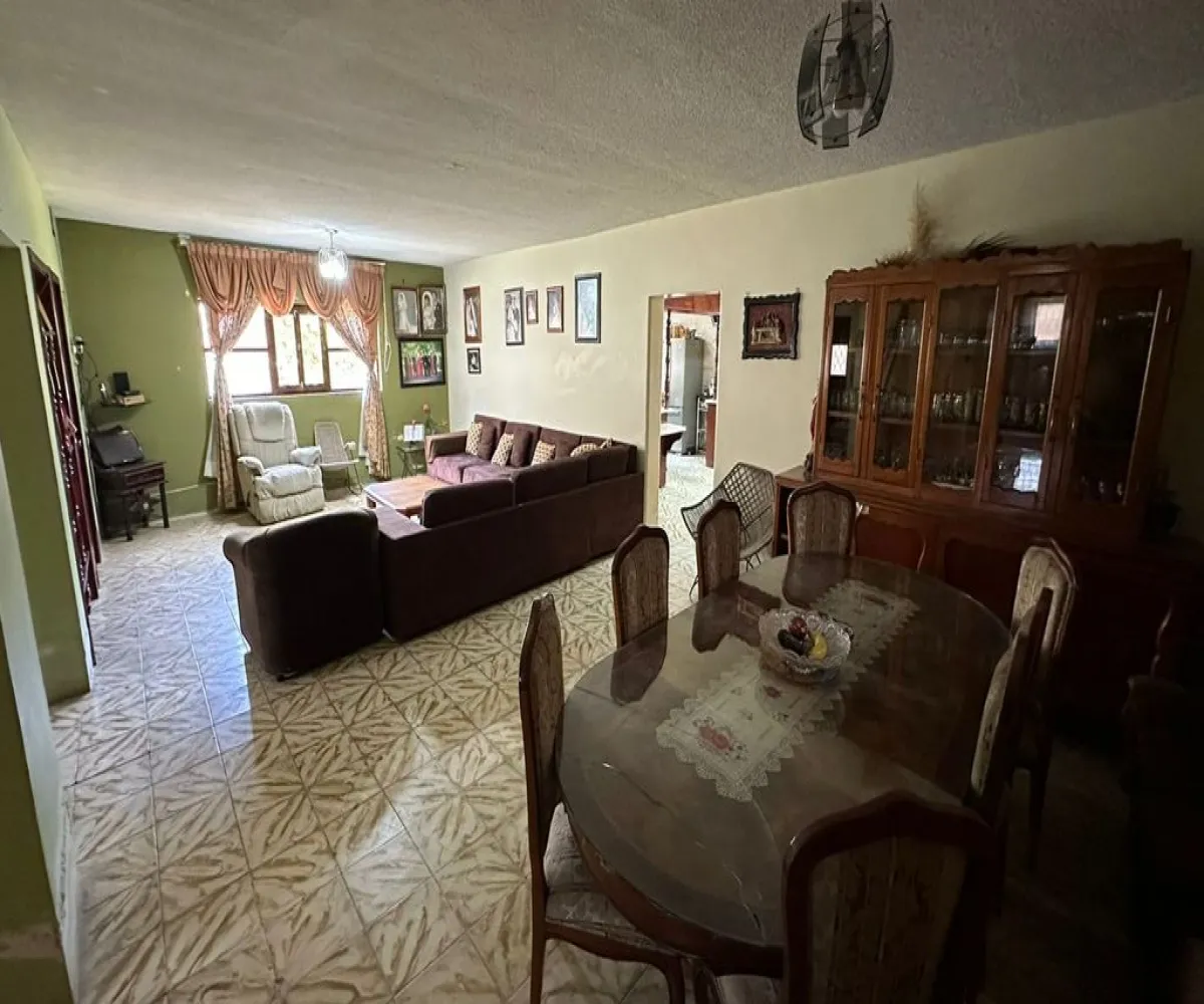 Casa En Venta,Jardines de la Calera,Paseo de Las Malvas 140, Tlajomulco de Zúñiga, Jalisco 45676, 5 Habitaciones,3 Baños,Paseo de Las Malvas,2,pxN0N1Y