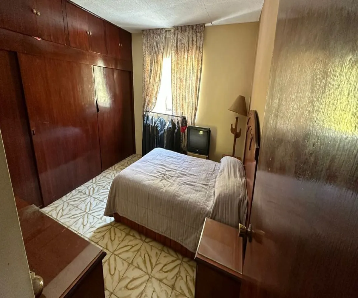 Casa En Venta,Jardines de la Calera,Paseo de Las Malvas 140, Tlajomulco de Zúñiga, Jalisco 45676, 5 Habitaciones,3 Baños,Paseo de Las Malvas,2,pxN0N1Y