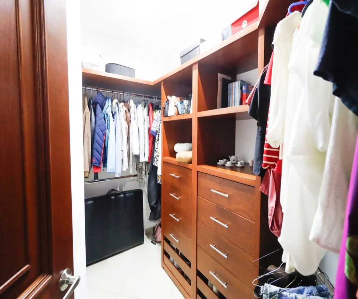 Casa En Venta,Puertas del Tule,Av del ahuehuete 251 13, Zapopan, Jalisco 45017, 6 Habitaciones,6 Baños,Av del ahuehuete,1,pG1QSHw