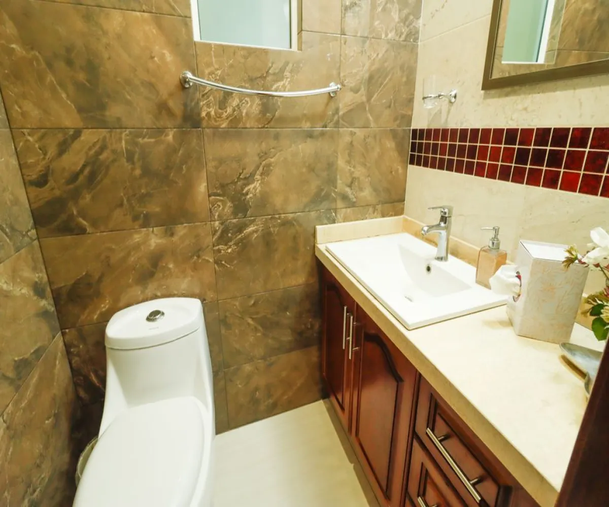 Casa En Venta,Puertas del Tule,Av del ahuehuete 251 13, Zapopan, Jalisco 45017, 6 Habitaciones,6 Baños,Av del ahuehuete,1,pG1QSHw