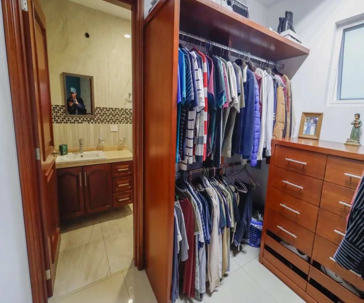 Casa En Venta,Puertas del Tule,Av del ahuehuete 251 13, Zapopan, Jalisco 45017, 6 Habitaciones,6 Baños,Av del ahuehuete,1,pG1QSHw