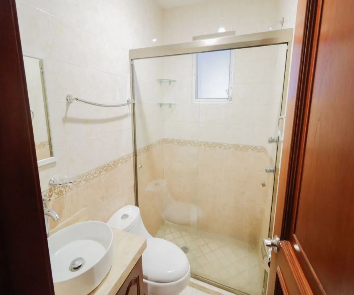 Casa En Venta,Puertas del Tule,Av del ahuehuete 251 13, Zapopan, Jalisco 45017, 6 Habitaciones,6 Baños,Av del ahuehuete,1,pG1QSHw