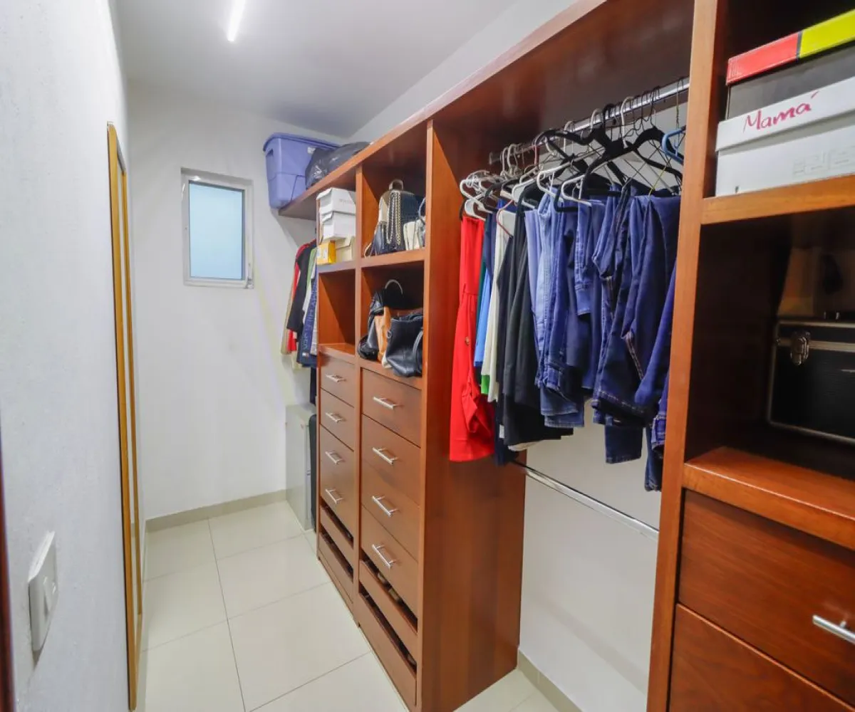 Casa En Venta,Puertas del Tule,Av del ahuehuete 251 13, Zapopan, Jalisco 45017, 6 Habitaciones,6 Baños,Av del ahuehuete,1,pG1QSHw