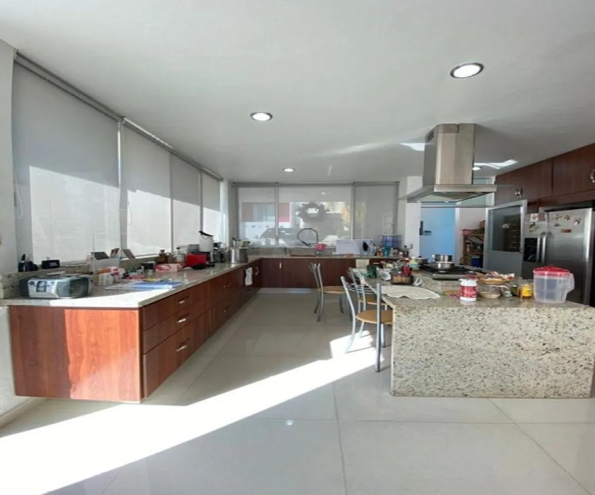 Casa En Venta,Bugambilias,Vistas del Sol S/N, Zapopan, Jalisco 45237, 3 Habitaciones,3 Baños,Vistas del Sol,2,pgh3eh7