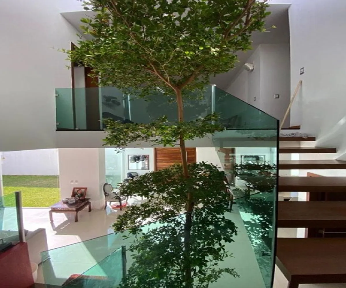 Casa En Venta,Bugambilias,Vistas del Sol S/N, Zapopan, Jalisco 45237, 3 Habitaciones,3 Baños,Vistas del Sol,2,pgh3eh7