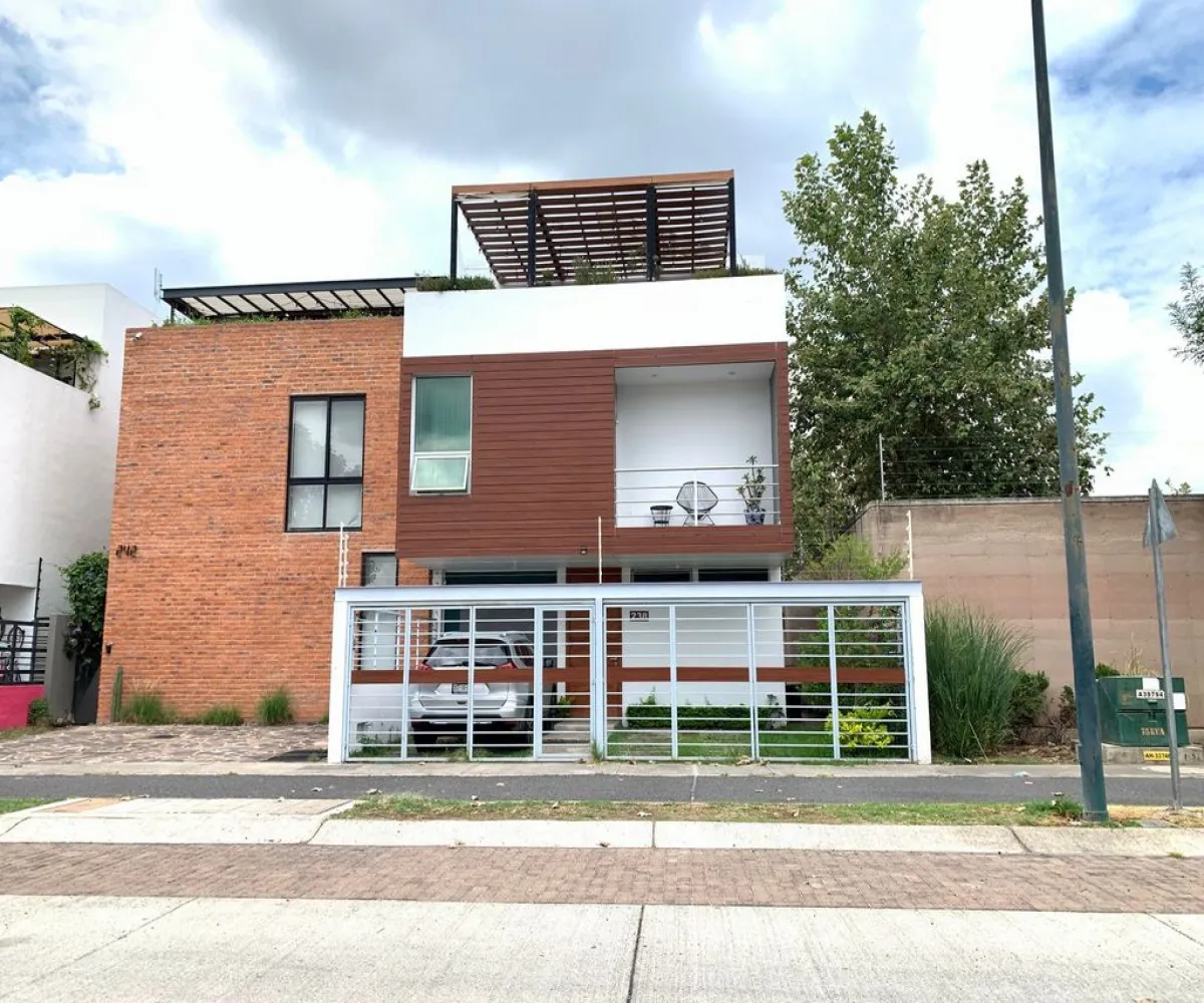 Casa En Venta,Bosques Vallarta,Circuito del Bosque 238, Zapopan, Jalisco 45134, 3 Habitaciones,3 Baños,Circuito del Bosque,3,p7M2HpI