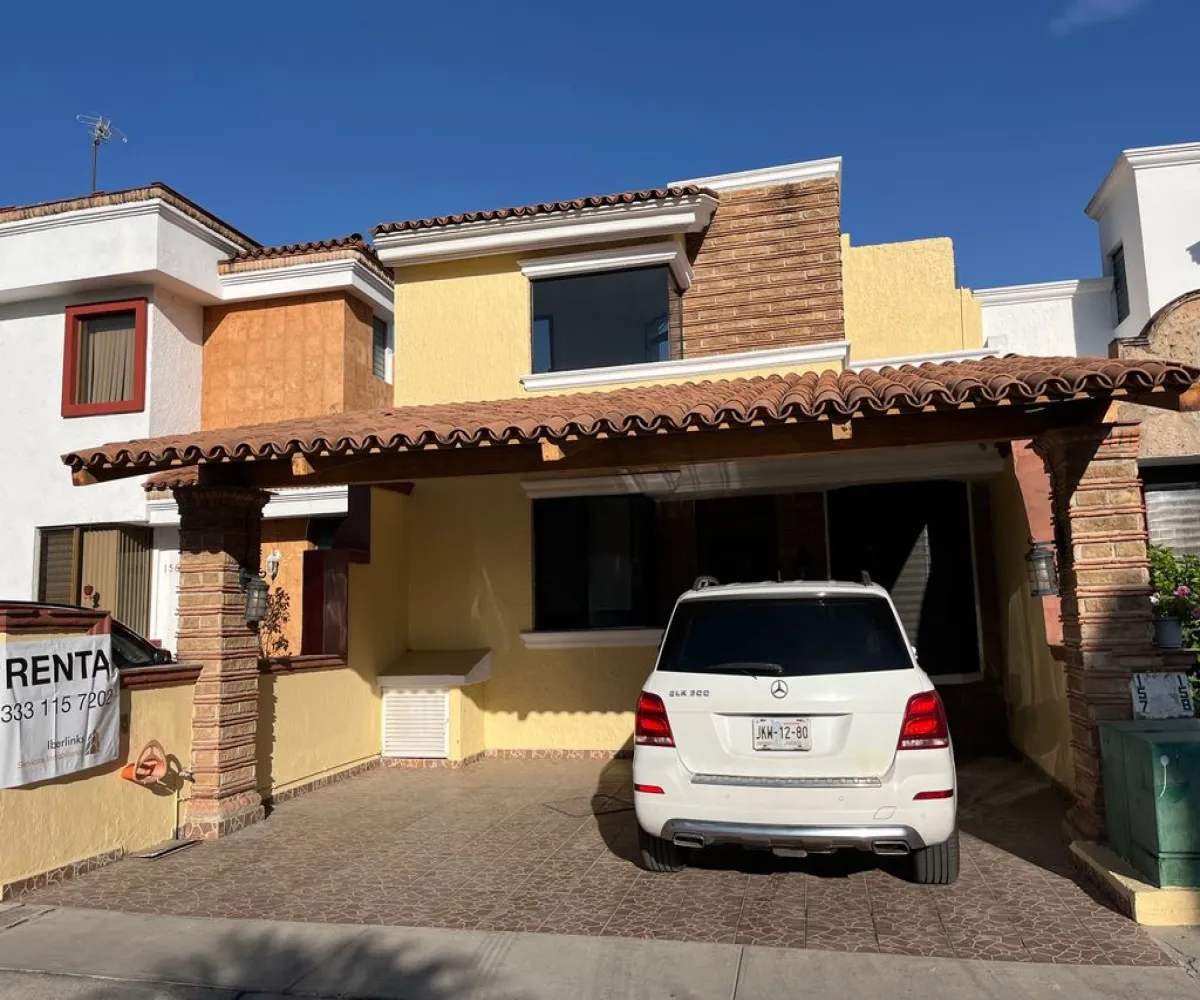Casa En Venta,Parque de la Castellana,Avenida Naciones Unidas 6396 157, Zapopan, Jalisco 45117, 3 Habitaciones,3 Baños,Avenida Naciones Unidas,1,pdQ3xrG