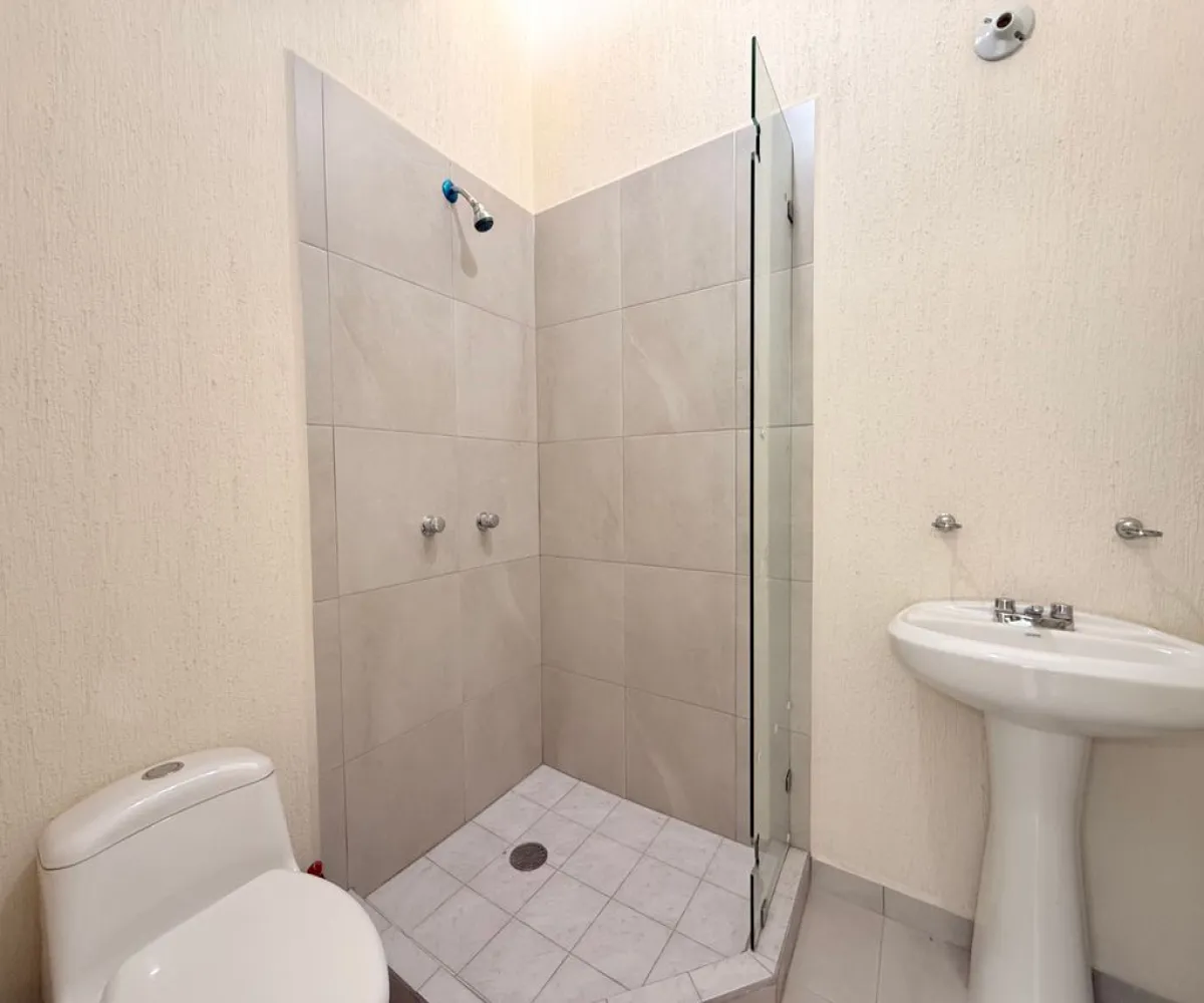 Casa En Venta,Alta California,Boulevard Alta California S/N, Tlajomulco de Zúñiga, Jalisco 45650, 3 Habitaciones,2 Baños,Boulevard Alta California,2,pFr0yHq