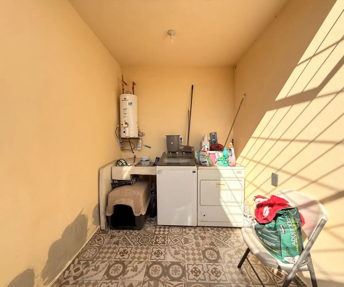 Casa En Venta,Alta California,Boulevard Alta California S/N, Tlajomulco de Zúñiga, Jalisco 45650, 3 Habitaciones,2 Baños,Boulevard Alta California,2,pFr0yHq