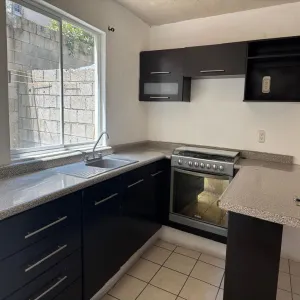 Casa En Venta,Avenida Las Torres 3713, Zapopan, Jalisco 45134, 2 Habitaciones,1 Baño,Avenida Las Torres,2,pcT7q6d