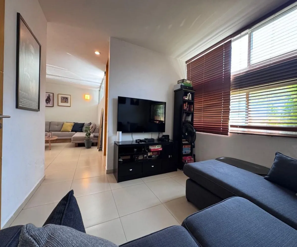 Casa En Venta,Del Pilar Residencial,Arbucias S/N, Tlajomulco de Zúñiga, Jalisco 45645, 4 Habitaciones,3 Baños,Arbucias,3,pKBm9Is