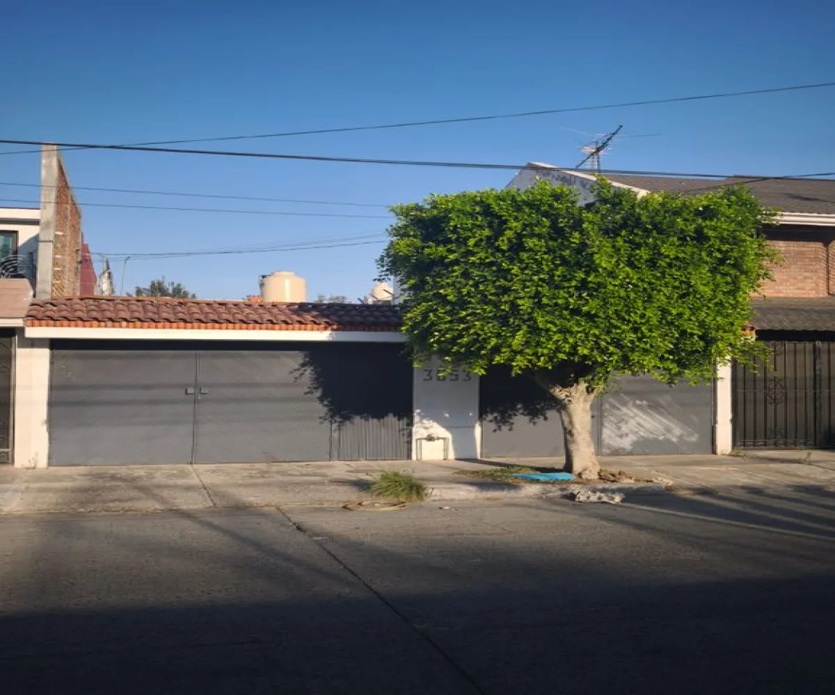 Casa En Venta,Loma Bonita,Calle Perla 3653, Zapopan, Jalisco 45088, 4 Habitaciones,3 Baños,Calle Perla,1,pB7Yy79