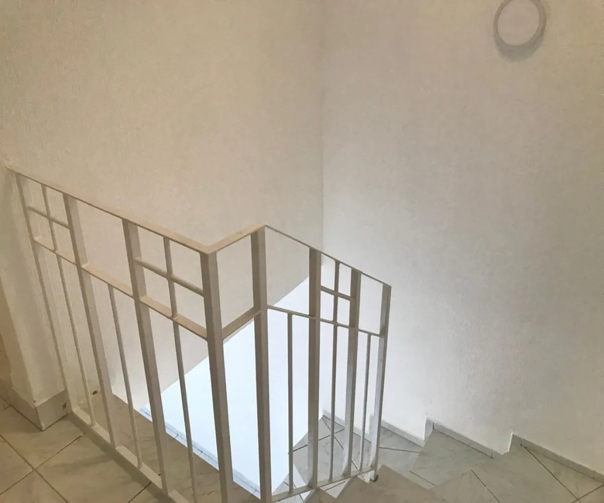 Casa En Venta,Jardines del Valle,Avenida Acueducto S/N, Zapopan, Jalisco 45138, 2 Habitaciones,1 Baño,Avenida Acueducto,2,poEq2s9