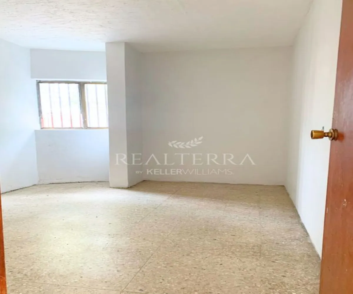 Casa En Venta,Alamo Industrial,Paseo de la cadena 2732, San Pedro Tlaquepaque, Jalisco 45593, 4 Habitaciones,3 Baños,Paseo de la cadena,1,p8Nacwv