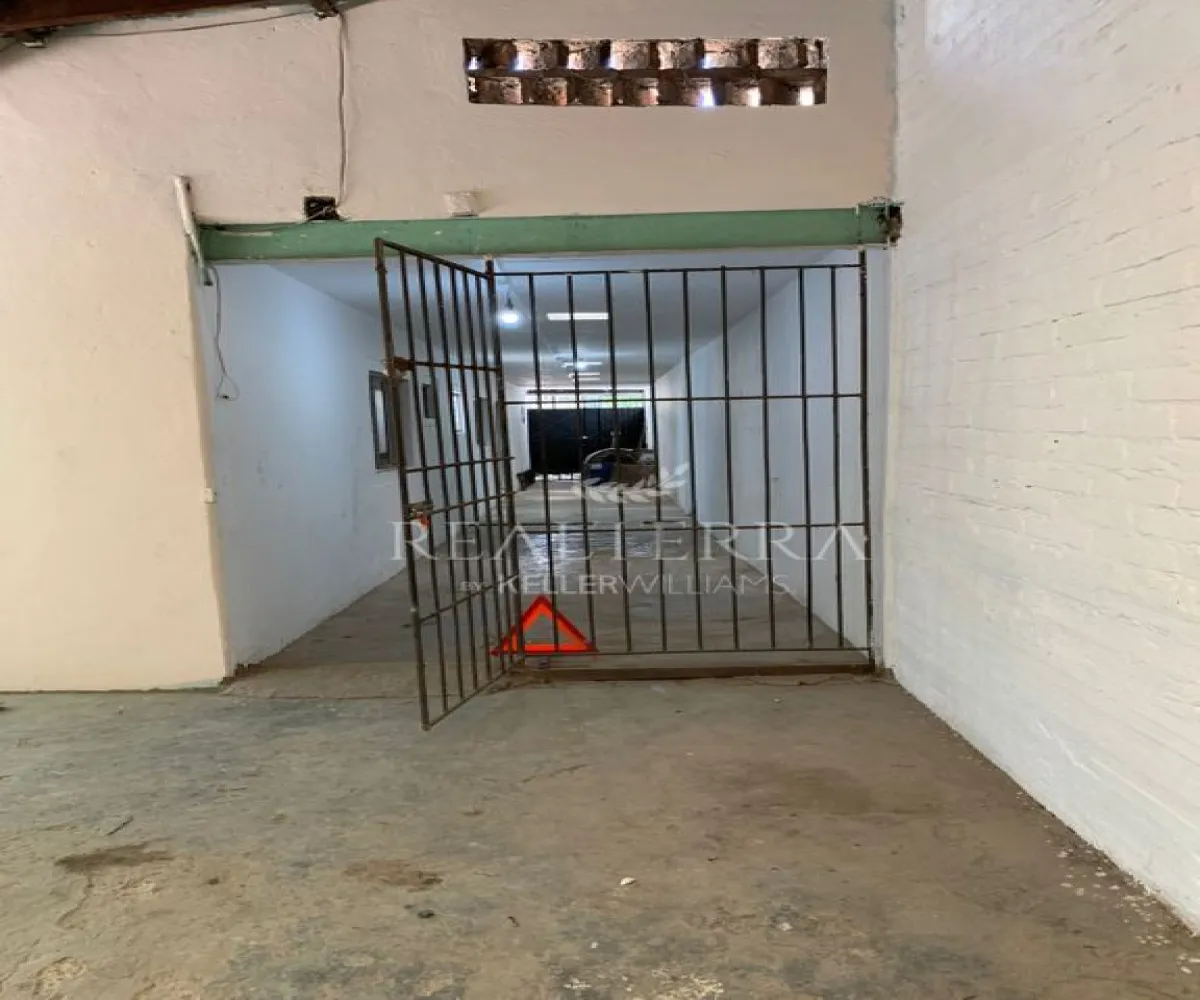 Casa En Venta,Alamo Industrial,Paseo de la cadena 2732, San Pedro Tlaquepaque, Jalisco 45593, 4 Habitaciones,3 Baños,Paseo de la cadena,1,p8Nacwv