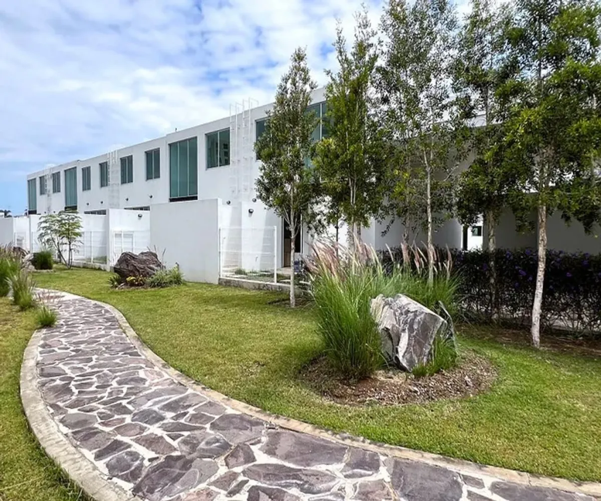 Casa En Venta,Francisco Sarabia,Calle Anastasio Bustamante 1234 14, Zapopan, Jalisco 45236, 3 Habitaciones,2 Baños,Calle Anastasio Bustamante,2,p8OIv6a