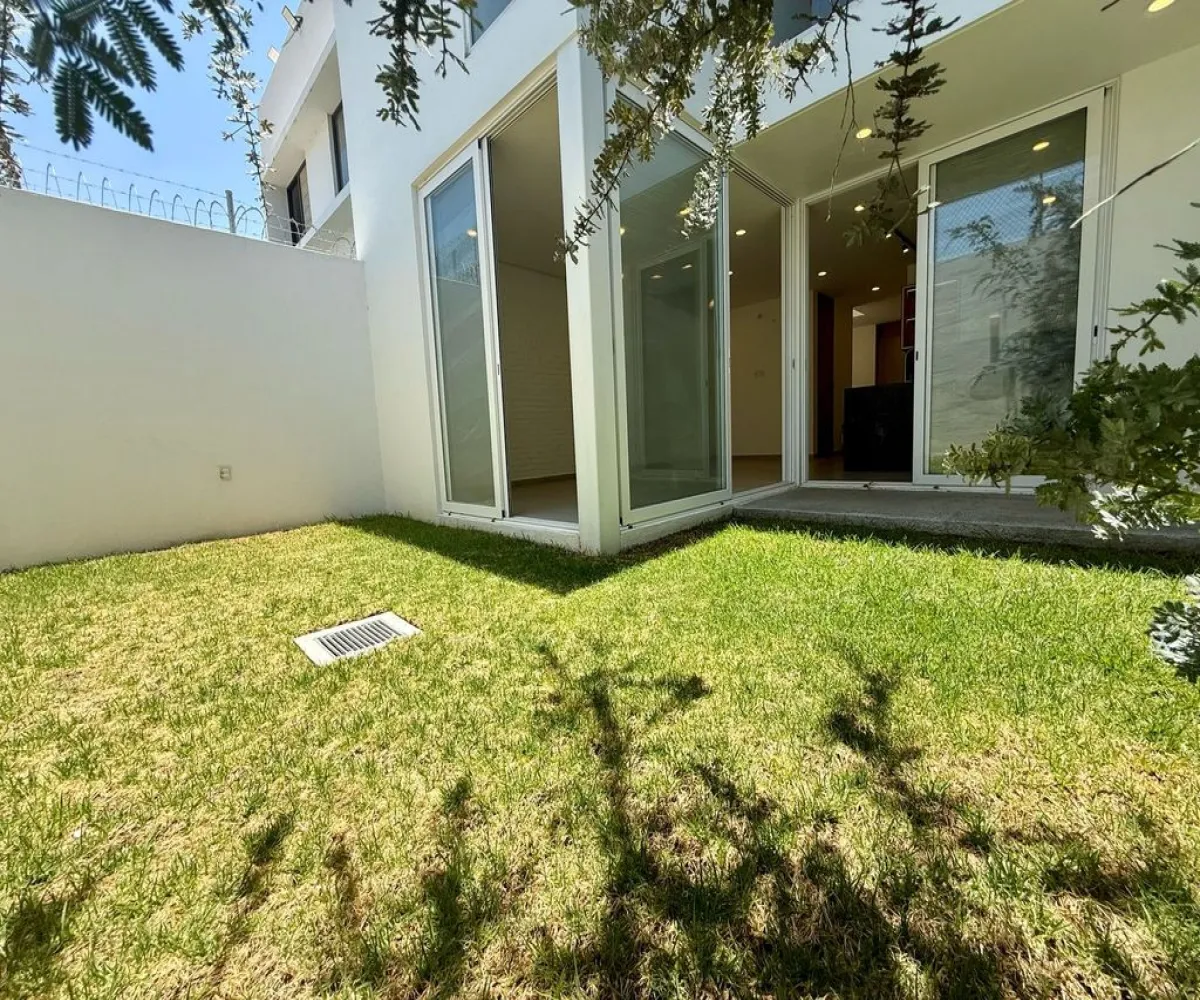 Casa En Venta,Avenida Vuelo de las Grullas 200 215, Tlajomulco de Zúñiga, Jalisco 45645, 4 Habitaciones,4 Baños,Avenida Vuelo de las Grullas,2,pa0YDAX