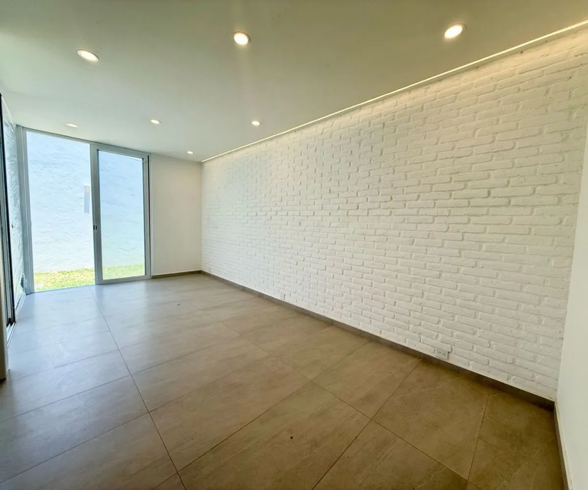 Casa En Venta,Avenida Vuelo de las Grullas 200 215, Tlajomulco de Zúñiga, Jalisco 45645, 4 Habitaciones,4 Baños,Avenida Vuelo de las Grullas,2,pa0YDAX