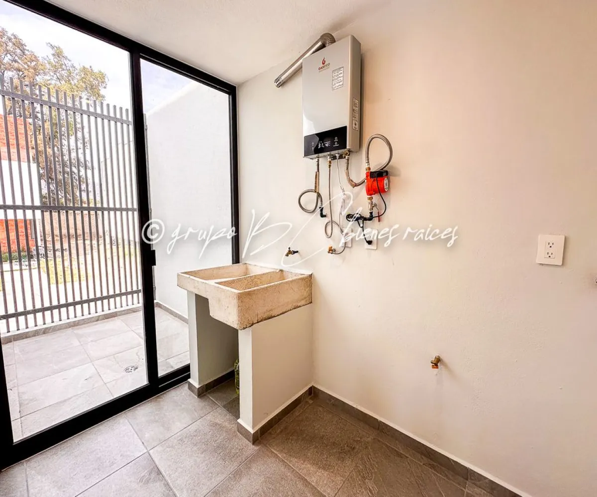 Casa En Venta,Las grullas ,Avenida Vuelo de las Grullas 200 230, Tlajomulco de Zúñiga, Jalisco 45645, 3 Habitaciones,3 Baños,Avenida Vuelo de las Grullas,4,pLRAufQ