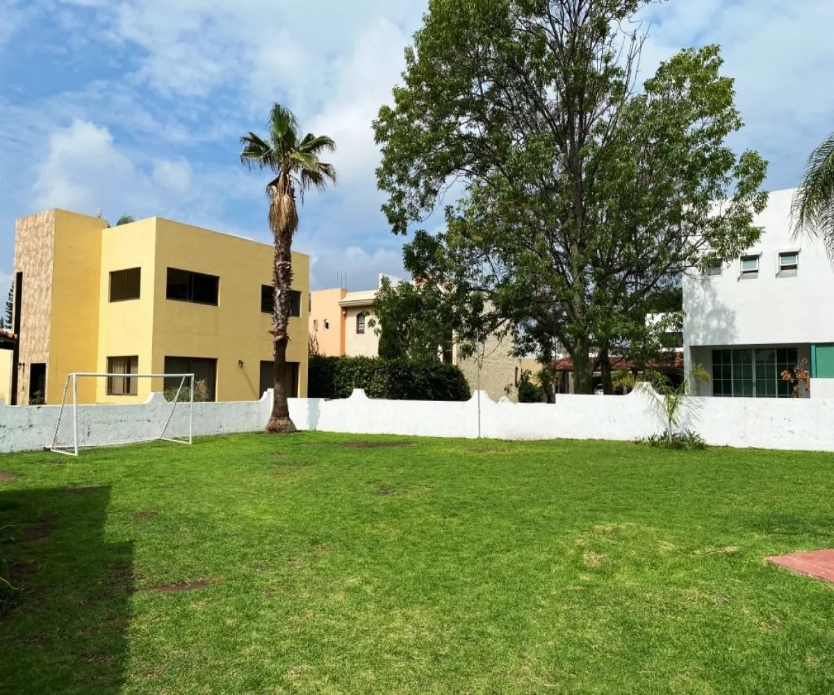 Casa En Venta,San Agustín,Paseo de las Palmas 88 5, Tlajomulco de Zúñiga, Jalisco 45640, 3 Habitaciones,4 Baños,Paseo de las Palmas ,2,pPHMjnJ