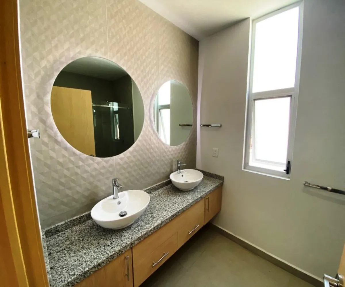 Casa En Venta,San Agustín,Paseo de las Palmas 88 5, Tlajomulco de Zúñiga, Jalisco 45640, 3 Habitaciones,4 Baños,Paseo de las Palmas ,2,pPHMjnJ