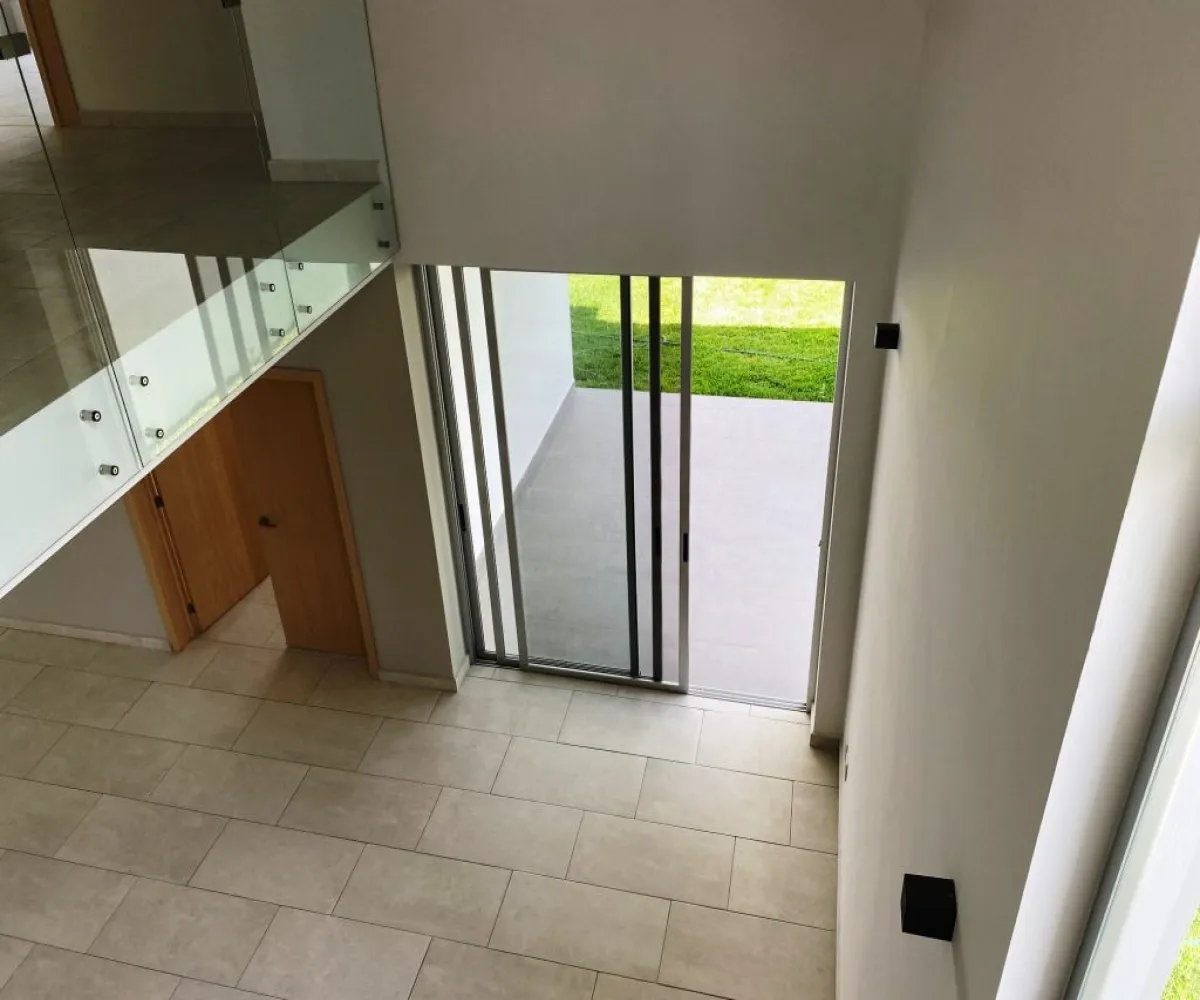 Casa En Venta,San Agustín,Paseo de las Palmas 88 5, Tlajomulco de Zúñiga, Jalisco 45640, 3 Habitaciones,4 Baños,Paseo de las Palmas ,2,pPHMjnJ