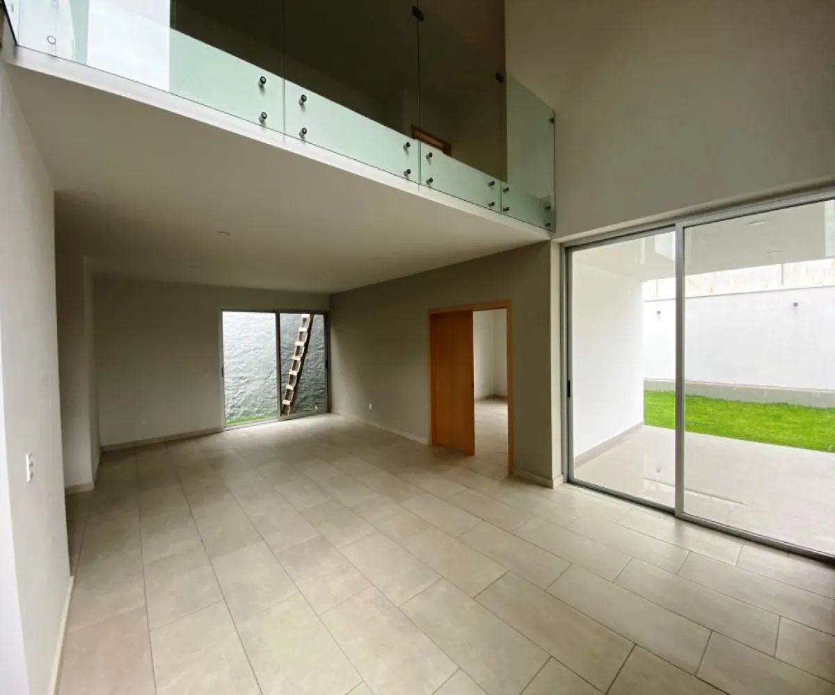 Casa En Venta,San Agustín,Paseo de las Palmas 88 5, Tlajomulco de Zúñiga, Jalisco 45640, 3 Habitaciones,4 Baños,Paseo de las Palmas ,2,pPHMjnJ