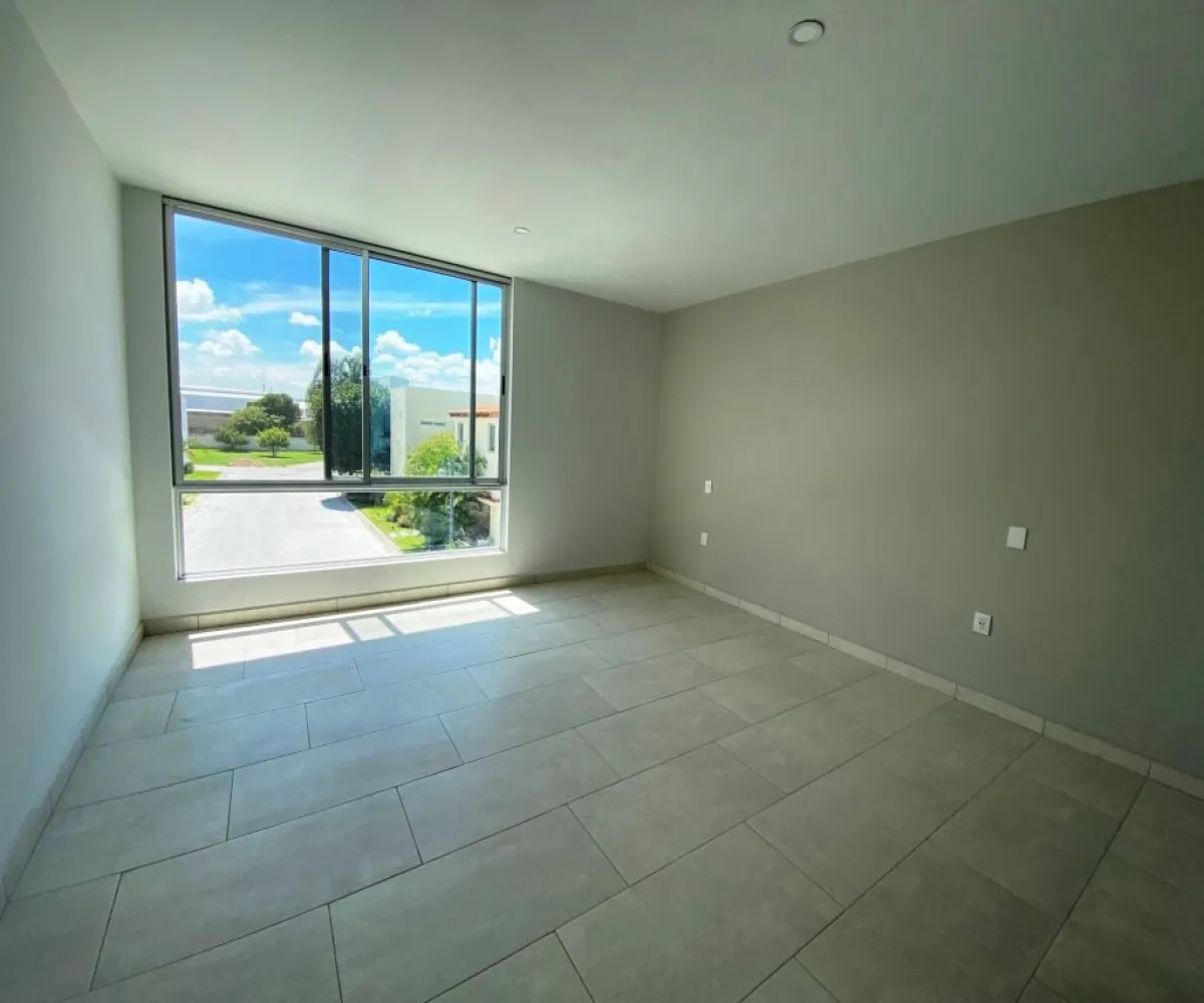 Casa En Venta,San Agustín,Paseo de las Palmas 88 5, Tlajomulco de Zúñiga, Jalisco 45640, 3 Habitaciones,4 Baños,Paseo de las Palmas ,2,pPHMjnJ