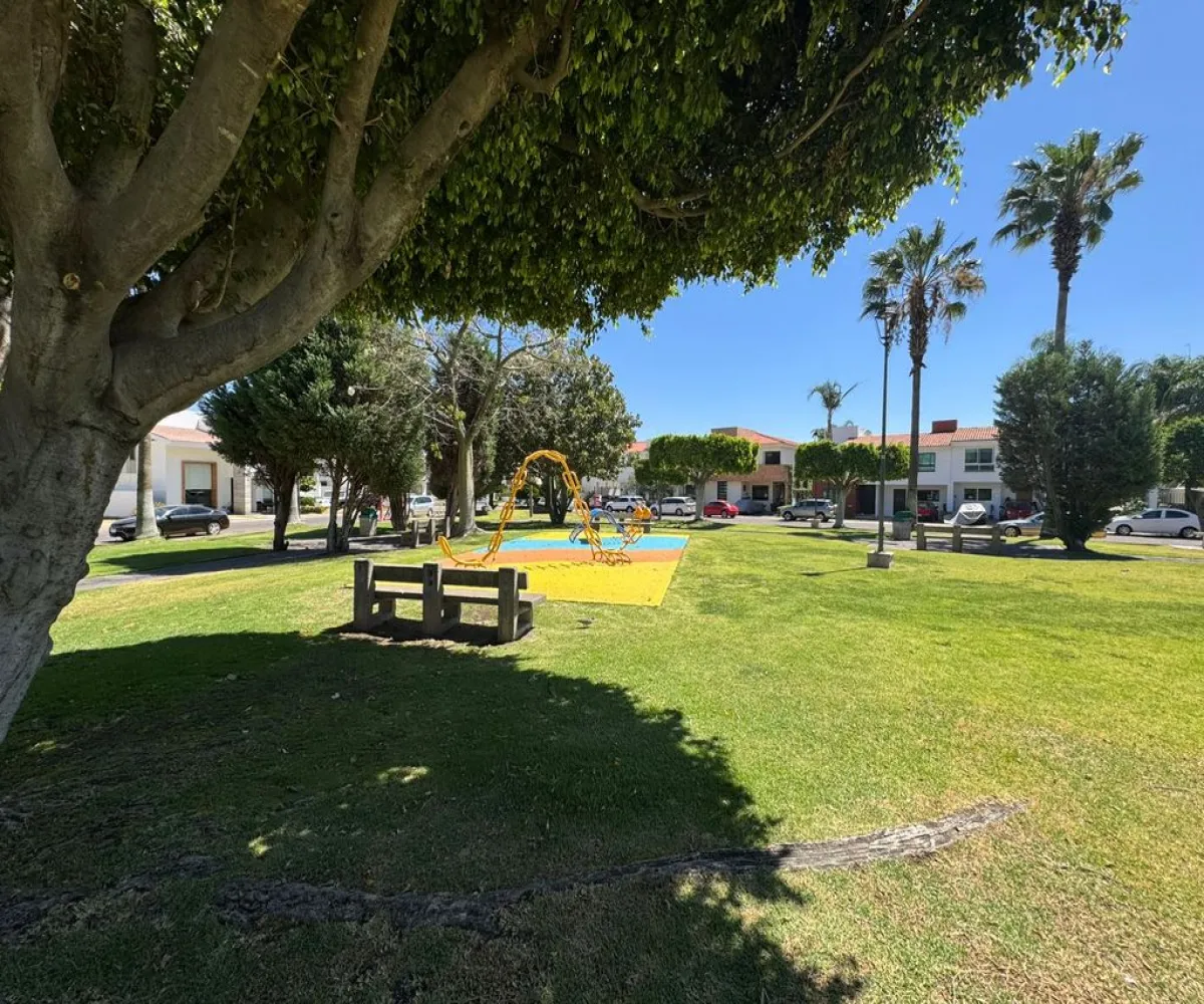 Casa En Venta,Jardín Real,Avenida Santa Margarita S/N, Zapopan, Jalisco 45136, 3 Habitaciones,3 Baños,Avenida Santa Margarita,2,pnT9FXe