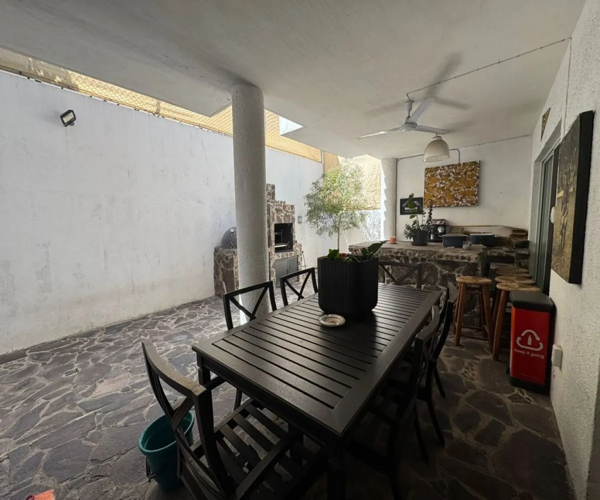 Casa En Venta,Jardín Real,Avenida Santa Margarita S/N, Zapopan, Jalisco 45136, 3 Habitaciones,3 Baños,Avenida Santa Margarita,2,pnT9FXe