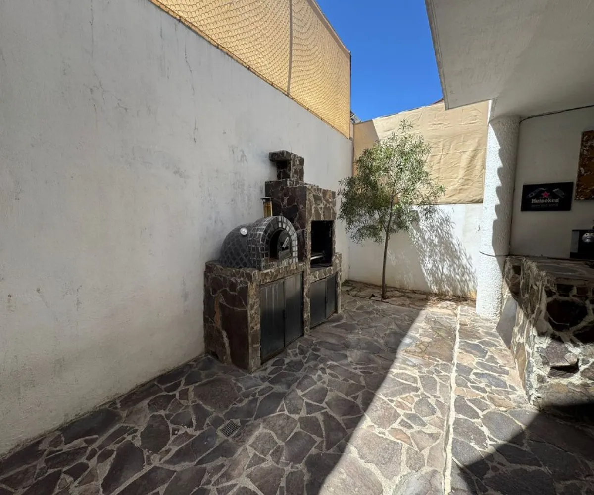 Casa En Venta,Jardín Real,Avenida Santa Margarita S/N, Zapopan, Jalisco 45136, 3 Habitaciones,3 Baños,Avenida Santa Margarita,2,pnT9FXe