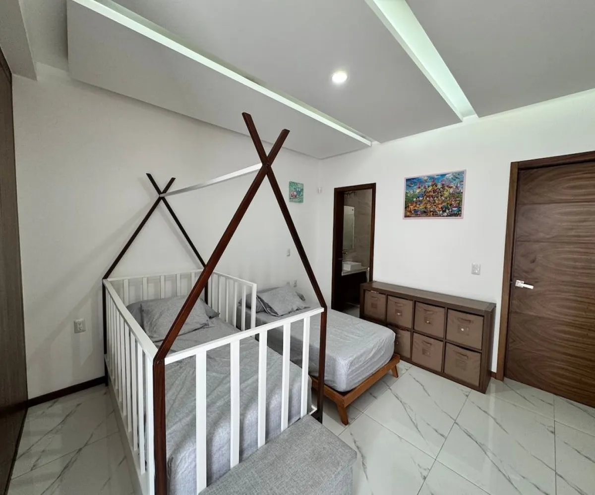 Casa En Venta,La Cima,Avenida de la Mancha 293 312, Zapopan, Jalisco 45134, 4 Habitaciones,4 Baños,Avenida de la Mancha,1,p5xuDu5