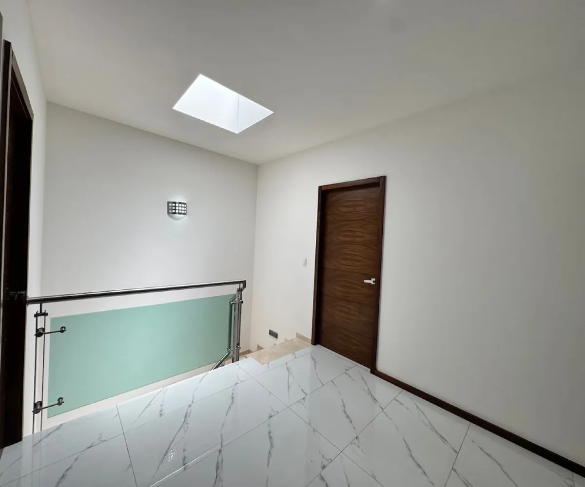 Casa En Venta,La Cima,Avenida de la Mancha 293 312, Zapopan, Jalisco 45134, 4 Habitaciones,4 Baños,Avenida de la Mancha,1,p5xuDu5