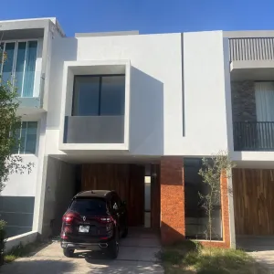 Casa En Venta,Soare,Avenida Paseo del Anochecer 1207 139, Zapopan, Jalisco 45019, 3 Habitaciones,5 Baños,Avenida Paseo del Anochecer,1,ppgVDIq
