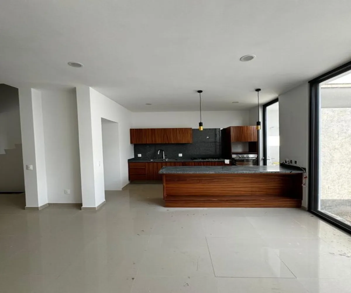 Casa En Venta,Madeiras Residencial,Avenida Madeiras Madeiras 2 195, Zapopan, Jalisco 45134, 3 Habitaciones,2 Baños,Avenida Madeiras,3,pUoU6ld