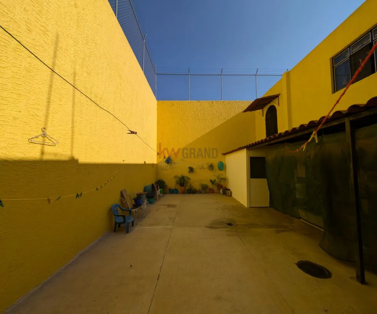 Casa En Venta,El Briseño,C. Playitas 20, Zapopan, Jalisco 45236, 4 Habitaciones,2 Baños,C. Playitas,1,puARxBL