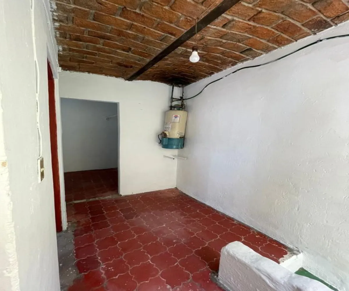 Casa En Venta,San Andrés,Avenida del Chamizal 302, Guadalajara, Jalisco 44810, 3 Habitaciones,1 Baño,Avenida del Chamizal,1,pVm1EHh