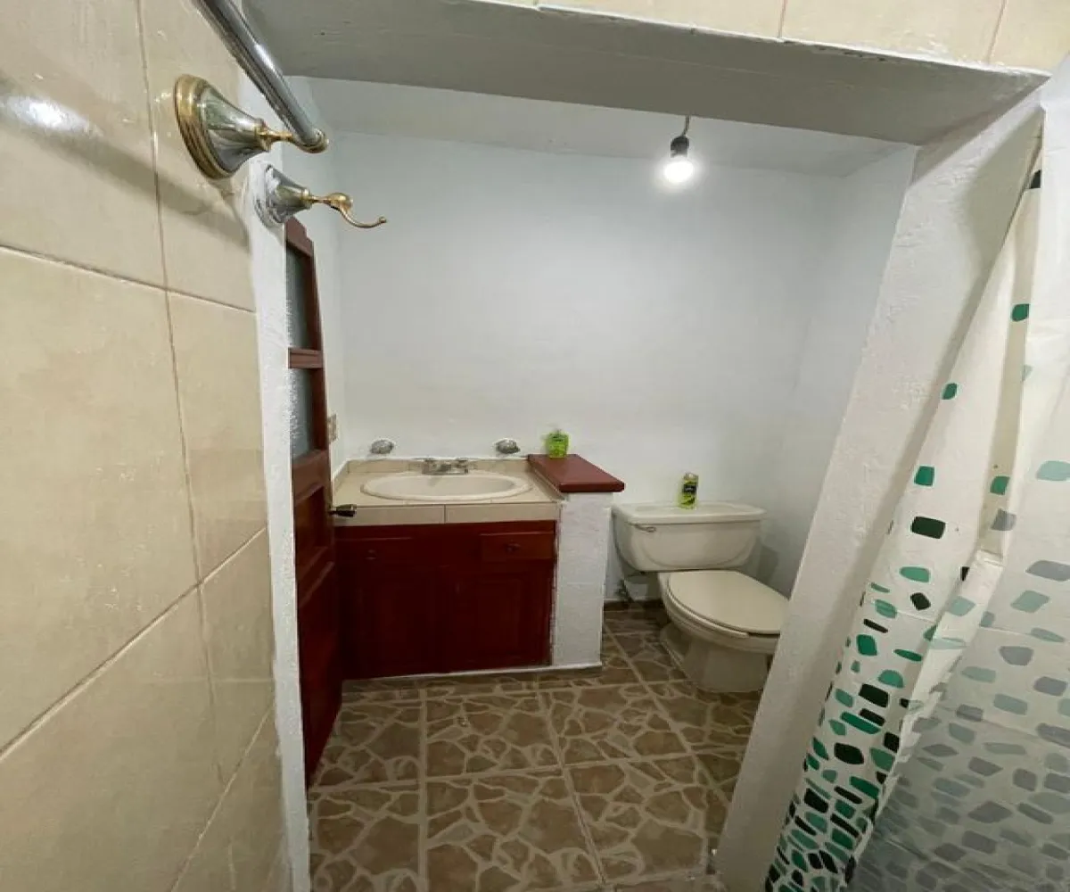 Casa En Venta,San Andrés,Avenida del Chamizal 302, Guadalajara, Jalisco 44810, 3 Habitaciones,1 Baño,Avenida del Chamizal,1,pVm1EHh