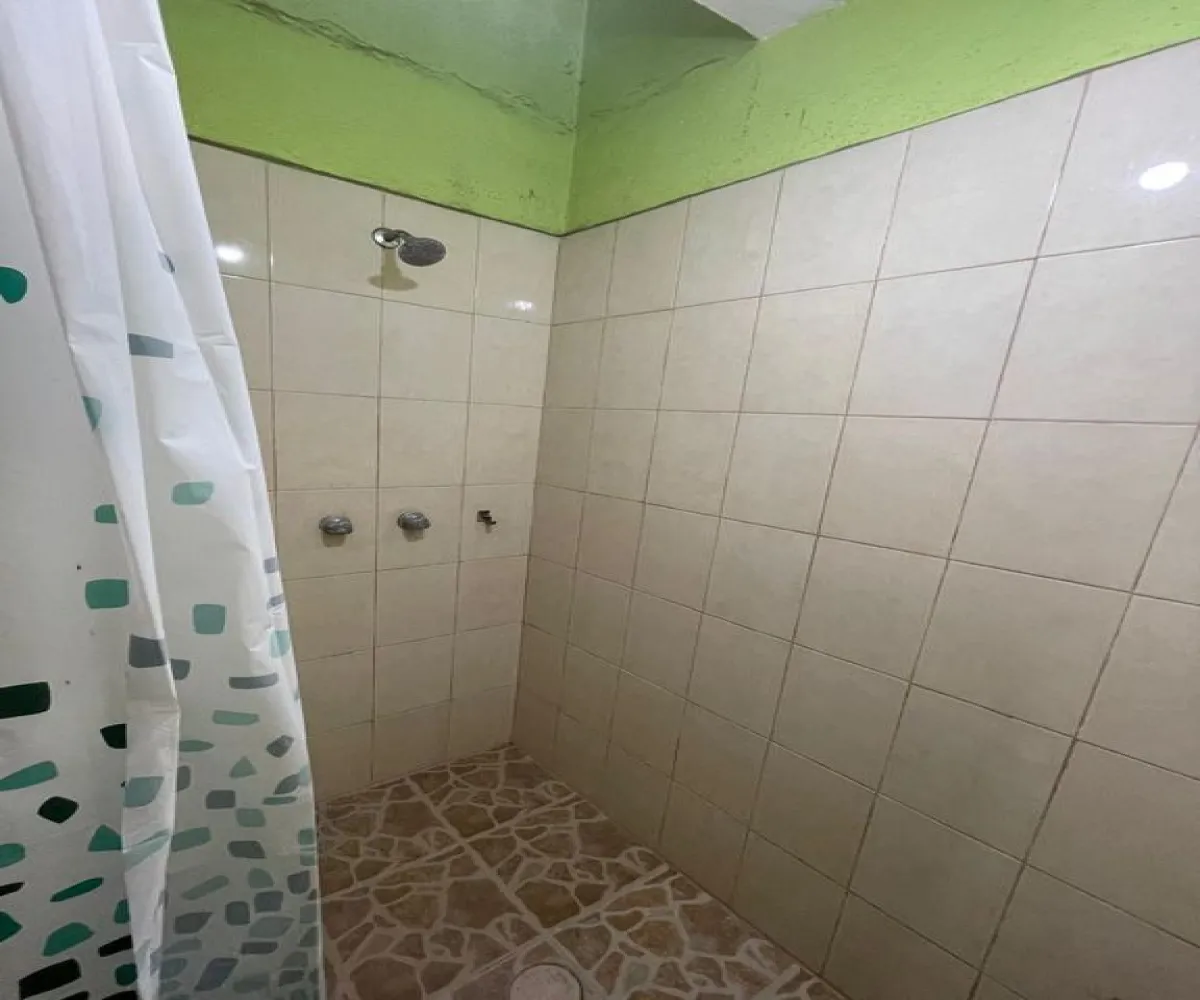 Casa En Venta,San Andrés,Avenida del Chamizal 302, Guadalajara, Jalisco 44810, 3 Habitaciones,1 Baño,Avenida del Chamizal,1,pVm1EHh