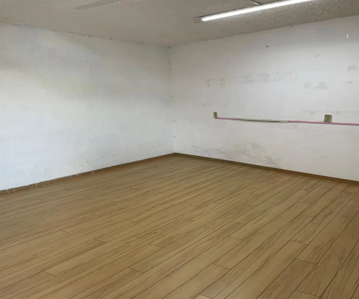 Casa En Venta,San Andrés,Avenida del Chamizal 302, Guadalajara, Jalisco 44810, 3 Habitaciones,1 Baño,Avenida del Chamizal,1,pVm1EHh