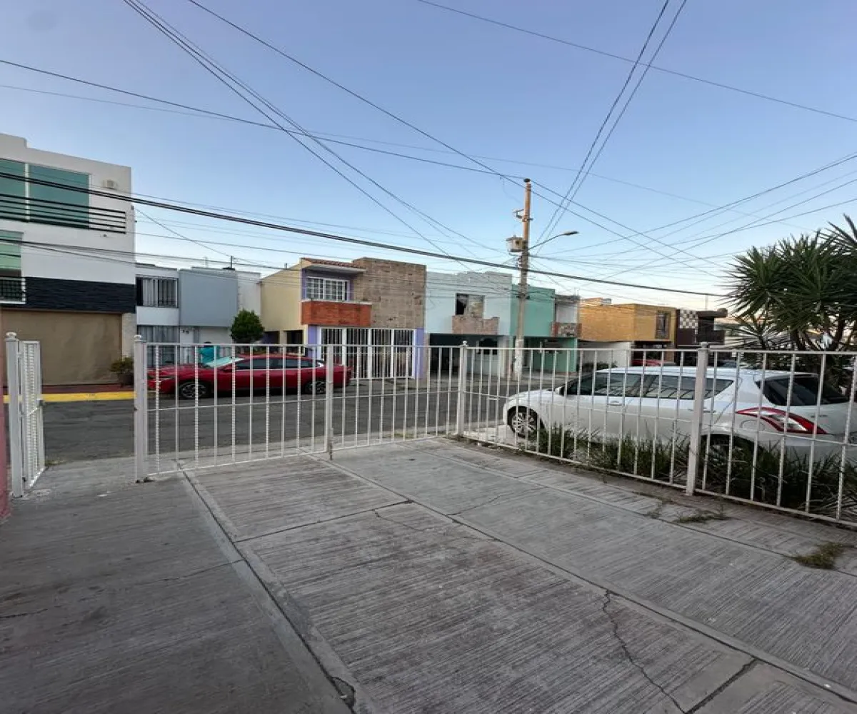 Casa En Venta,Francisco Villa,Av. Torremolinos 434 130, Zapopan, Jalisco 45130, 2 Habitaciones,1 Baño,Av. Torremolinos ,2,pkkCtiS