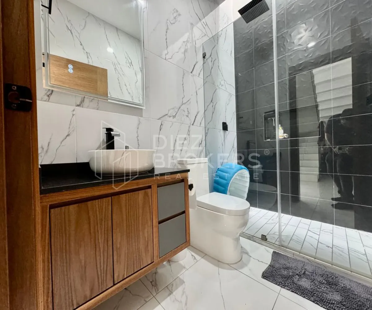 Casa En Venta,Paseo de los Emperadores ,Valle Imperial 40 1, Zapopan, Jalisco 45134, 3 Habitaciones,3 Baños,Valle Imperial ,1,p5pVrjH