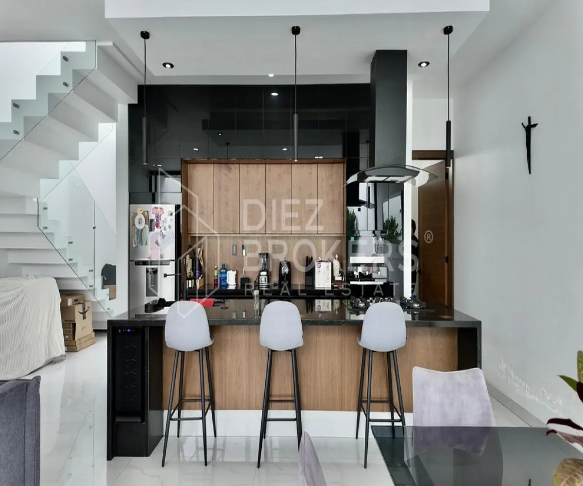 Casa En Venta,Paseo de los Emperadores ,Valle Imperial 40 1, Zapopan, Jalisco 45134, 3 Habitaciones,3 Baños,Valle Imperial ,1,p5pVrjH