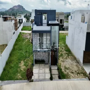 Casa En Venta,Paseo de los Emperadores ,Valle Imperial 40 1, Zapopan, Jalisco 45134, 3 Habitaciones,3 Baños,Valle Imperial ,1,p5pVrjH