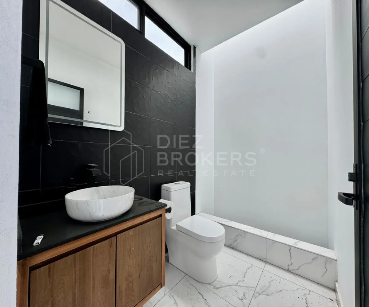 Casa En Venta,Paseo de los Emperadores ,Valle Imperial 40 1, Zapopan, Jalisco 45134, 3 Habitaciones,3 Baños,Valle Imperial ,1,p5pVrjH