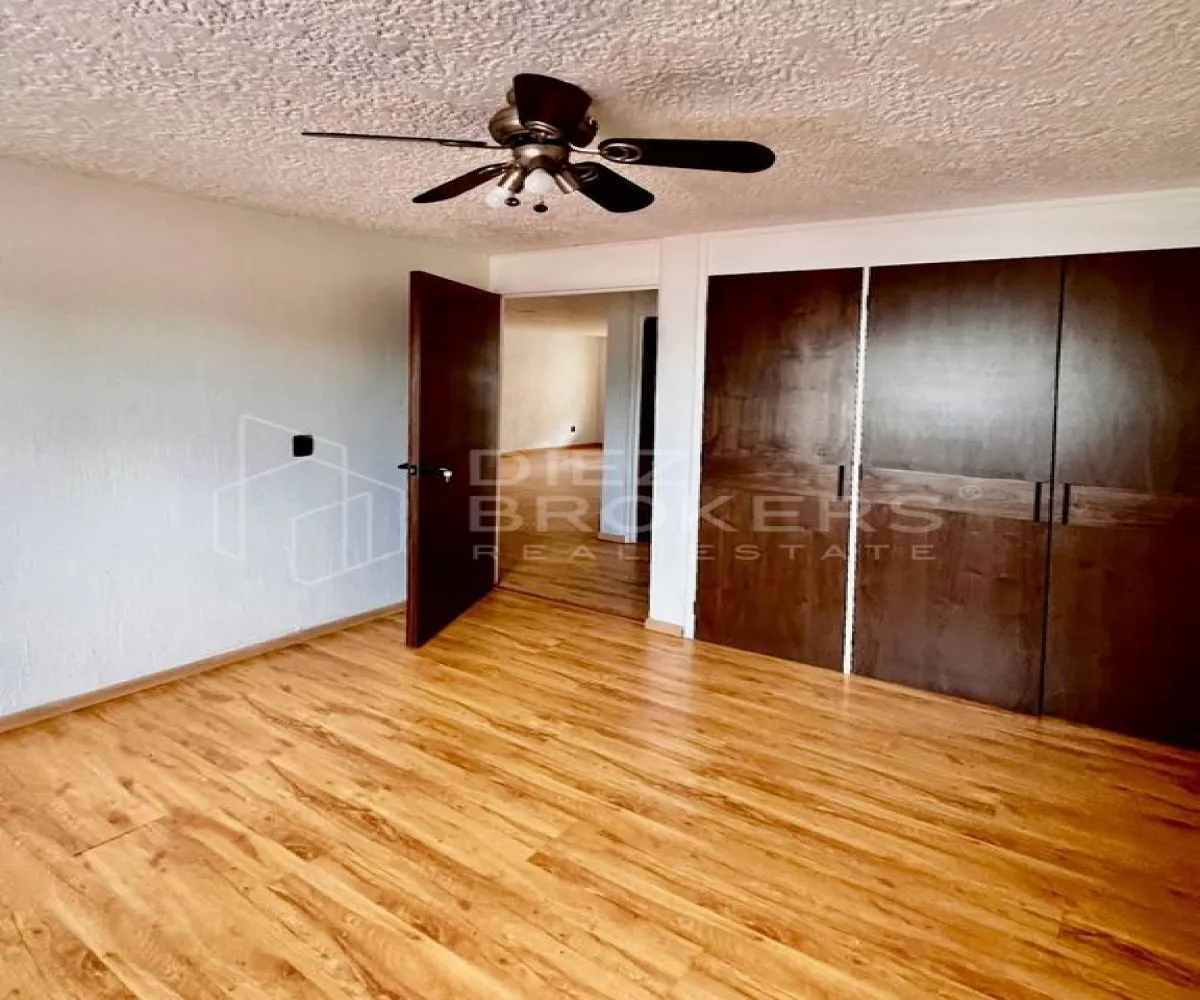 Departamento En Venta,Mariano Otero,jardines del bosque 2390 301, Zapopan, Jalisco 45067, 2 Habitaciones,1 Baño,jardines del bosque,1,p7DVCsf