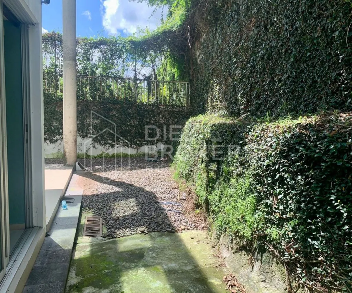 Casa En Venta,Lomas De Santa Anita,Paseo de la Alameda 167 50, Tlajomulco de Zúñiga, Jalisco 45645, 3 Habitaciones,2 Baños,Paseo de la Alameda ,1,pImJUXZ Casa En Venta,Lomas De Santa Anita,Paseo de la Alameda 167 50, Tlajomulco de Zúñiga, Jalisco 45645, 3 Habitaciones,2 Baños,Paseo de la Alameda ,1,pImJUXZ