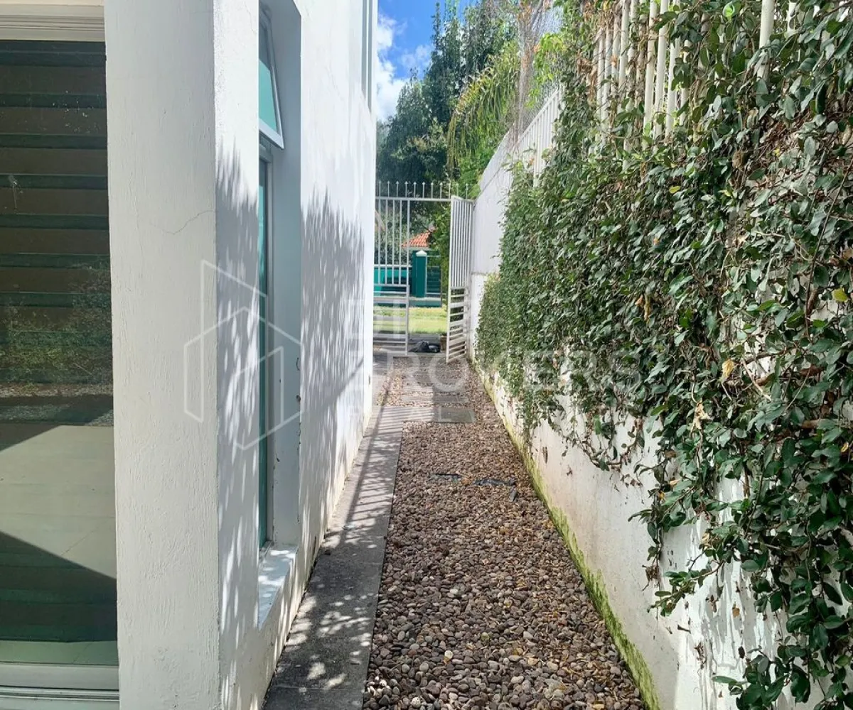 Casa En Venta,Lomas De Santa Anita,Paseo de la Alameda 167 50, Tlajomulco de Zúñiga, Jalisco 45645, 3 Habitaciones,2 Baños,Paseo de la Alameda ,1,pImJUXZ Casa En Venta,Lomas De Santa Anita,Paseo de la Alameda 167 50, Tlajomulco de Zúñiga, Jalisco 45645, 3 Habitaciones,2 Baños,Paseo de la Alameda ,1,pImJUXZ