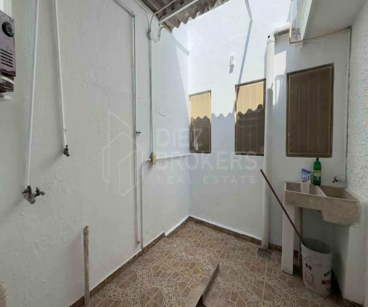 Casa En Venta,Rinconadas Del Auditorio,Gimnasia 761, Zapopan, Jalisco 45180, 3 Habitaciones,1 Baño,Gimnasia,1,pJyiMTS Casa En Venta,Rinconadas Del Auditorio,Gimnasia 761, Zapopan, Jalisco 45180, 3 Habitaciones,1 Baño,Gimnasia,1,pJyiMTS